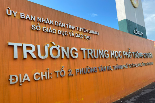 Tỉnh Tuyên Quang đề nghị tổ chức thi lại môn Toán: Bộ GD-ĐT phản hồi gấp