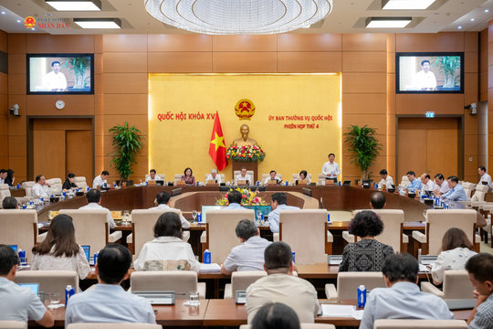 Xây dựng cơ chế kiểm tra, giám sát, kiểm soát quyền lực hiệu quả