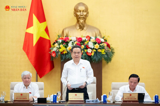 Khai mạc Phiên họp thứ 4 của Ủy ban Thường vụ Quốc hội
