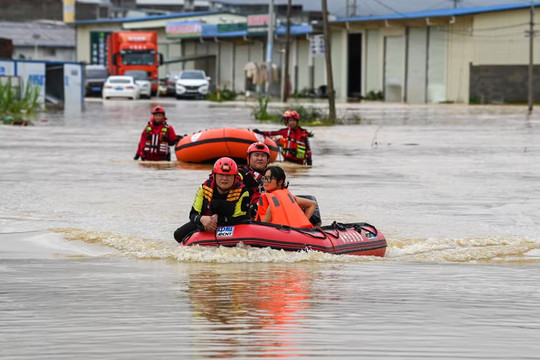 Vietnam extends condolences to China over natural disasters
