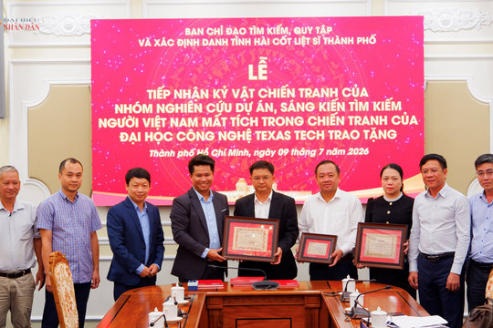 TP. Hồ Chí Minh: Tiếp nhận hồ sơ và nhiều tư liệu chiến tranh từ Hoa Kỳ phục vụ tìm kiếm liệt sĩ