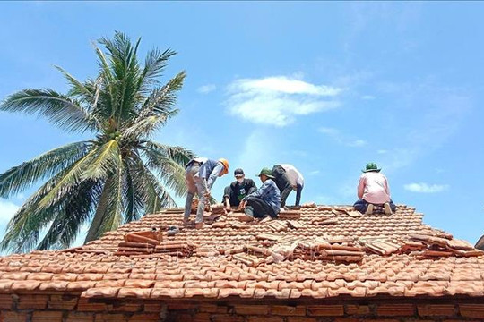 Đồng loạt khởi công xóa nhà tạm, nhà dột nát cho con đẻ của người hoạt động kháng chiến bị nhiễm chất độc hóa học