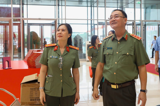 Thứ trưởng Bộ Công an Phạm Thế Tùng dự tổng duyệt Lễ kỷ niệm 80 năm Ngày truyền thống lực lượng QQ8823 Online nhân dân