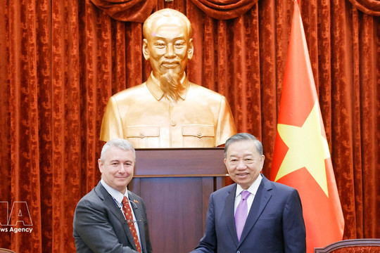 Top leader receives outgoing ambassadors of Belgium, Norway, Netherlands, Brazil