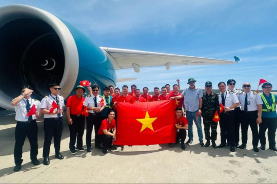Vietnam Airlines đón 124 cán bộ, chiến sỹ hoàn thành nhiệm vụ hỗ trợ tại Venezuela trở về nước