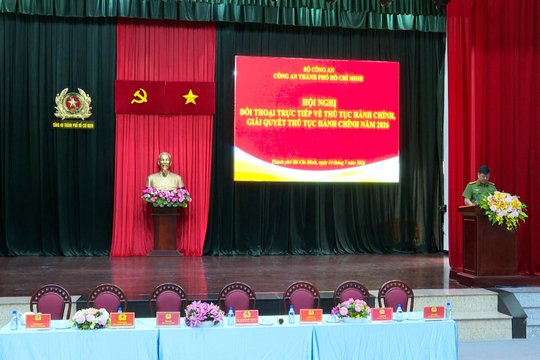 Công an TP. Hồ Chí Minh làm việc cả sáng thứ 7, nhiều thủ tục hành chính được giải quyết nhanh gọn