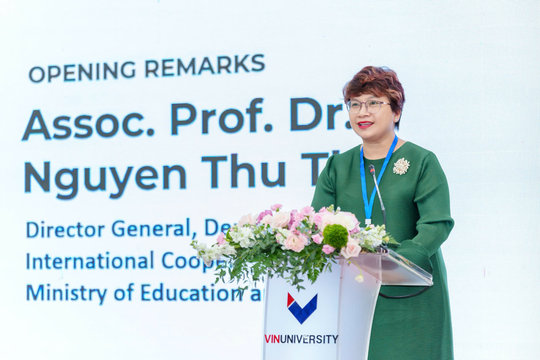 Trường đại học không nên bắt đầu bằng câu hỏi “làm thế nào để tăng hạng”