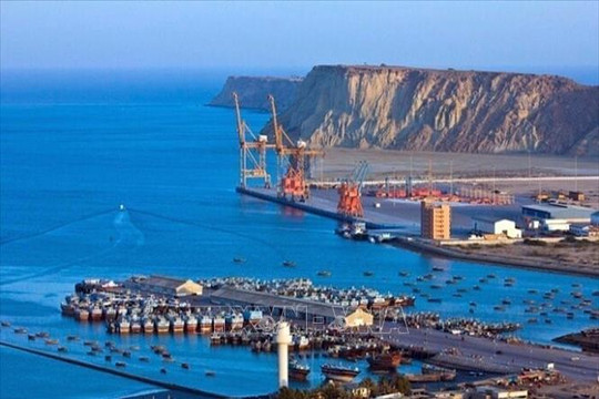 Tổng thống Trump dọa tấn công nhà máy điện Iran nếu không đạt thỏa thuận