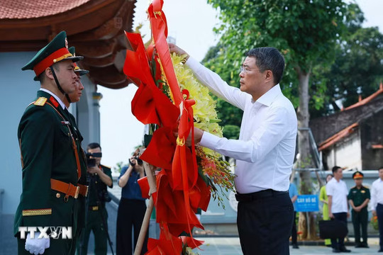 Thủ tướng Lê Minh Hưng tri ân các Anh hùng liệt sỹ tại tỉnh Lạng Sơn