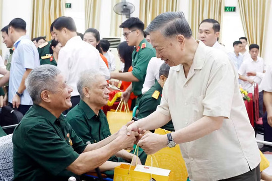 Tổng Bí thư, Chủ tịch nước Tô Lâm: Tiếp tục rà soát, giải quyết đầy đủ chính sách đối với người có công và thân nhân