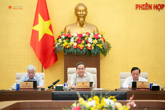 Chủ tịch Quốc hội Trần Thanh Mẫn: Luật Bưu chính (sửa đổi) phải chuyển từ "quản lý truyền thống" sang "kiến tạo phát triển"