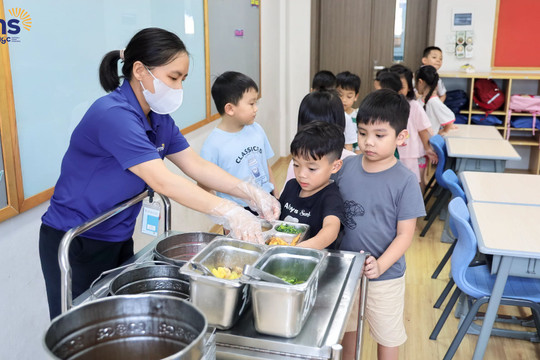 Hà Nội: Yêu cầu siết chặt an toàn thực phẩm tại trường học trong dịp hè