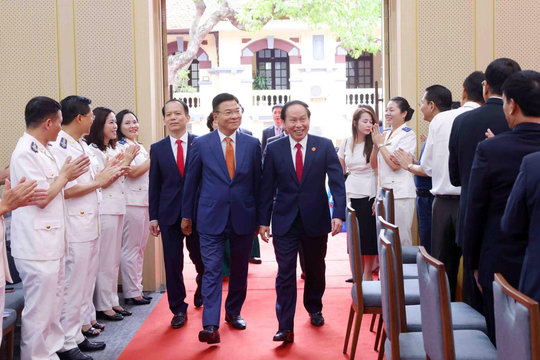 Phó Thủ tướng Lê Tiến Châu dự Lễ kỷ niệm 80 năm Ngày truyền thống Thi hành án dân sự