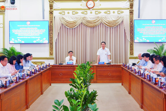 Thành phố Hồ Chí Minh cần tiên phong đưa tiếng Anh thành ngôn ngữ thứ hai