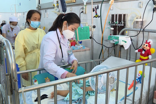 TP. Hồ Chí Minh: Đề xuất "bao trọn" học phí, chi phí sinh hoạt để thu hút đào tạo bác sĩ nội trú