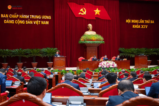 Thông cáo báo chí về ngày làm việc thứ tư Hội nghị lần thứ ba Ban Chấp hành Trung ương Đảng khóa XIV