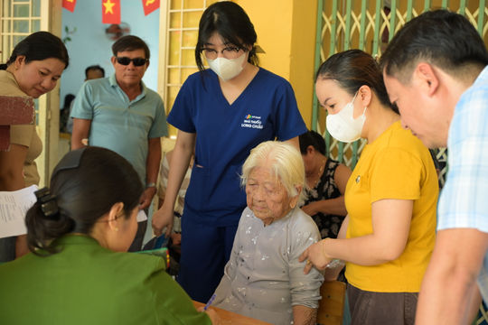 Sau nửa thế kỷ chờ đợi nhận dạng người thân, hy vọng được thắp sáng từ Chiến dịch 500 ngày đêm