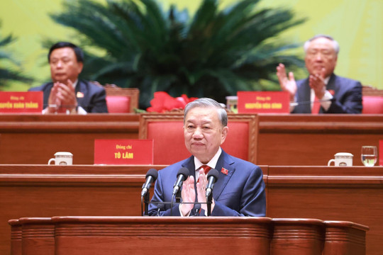 Determined to successfully implement the Resolution of the 14th National Party Congress, building a peaceful, independent, democratic, prosperous, civilized, and happy country, steadfastly advancing toward socialism
