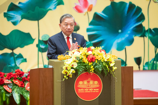 Putting National Interests First, Upholding the Glorious 80-Year Tradition of the Vietnamese National Assembly