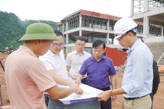 Cao Bằng: Phó Chủ tịch Thường trực HĐND tỉnh Lã Hoài Nam kiểm tra tiến độ xây dựng trường nội trú liên cấp xã Tổng Cọt