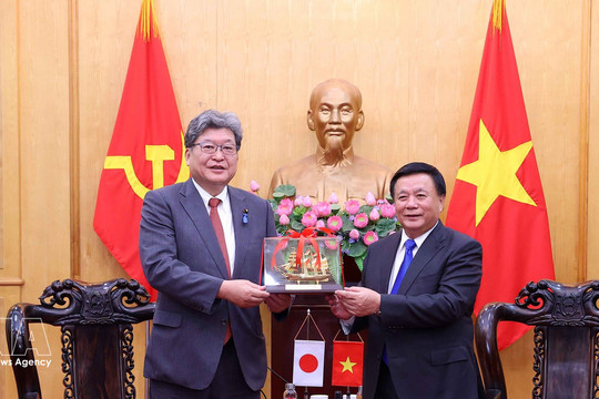 Vietnamese, Japanese parties seek stronger theoretical, policy exchanges
