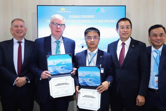 Vietnam Airlines ký thỏa thuận thuê thêm 19 máy bay Boeing 737 MAX 8
