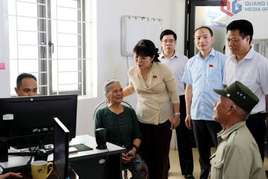 Đoàn ĐBQH tỉnh Quảng Ninh khảo sát hoạt động chính quyền địa phương 2 cấp tại phường Hiệp Hòa và Cẩm Phả