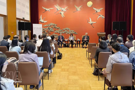 Vietnamesse, Chinesse Parties’ mutual learning makes bilateral ties more substantive: scholar