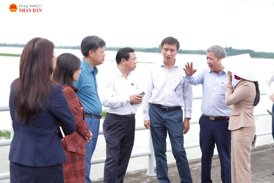 Đoàn công tác của Ủy ban Khoa học, Công nghệ và Môi trường khảo sát tại Công ty thủy điện Buôn Kuốp