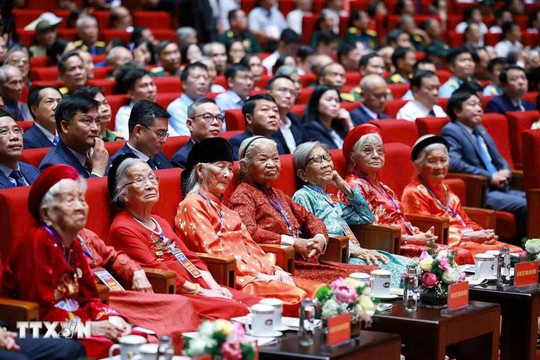 Tôn vinh đúng đối tượng, bảo đảm nhân văn, công bằng, khả thi và phù hợp với yêu cầu phát triển