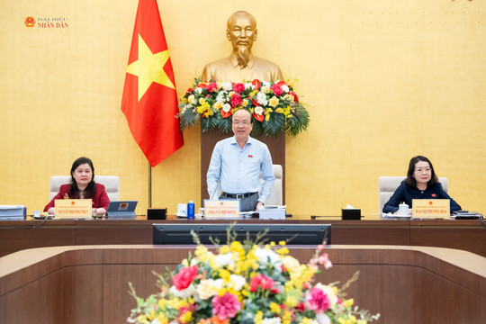Thường trực Ủy ban Pháp luật và Tư pháp thẩm tra sơ bộ dự án Luật Phát triển đô thị