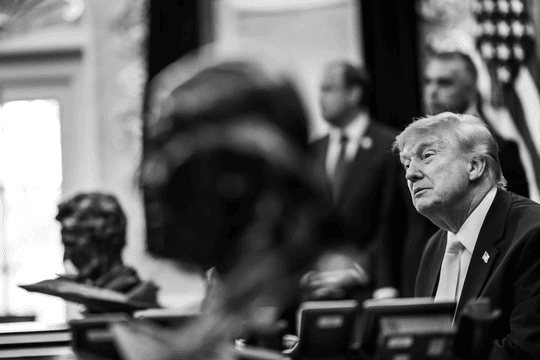 Vừa công bố, thuế quan mới của ông Trump đã bị kiện