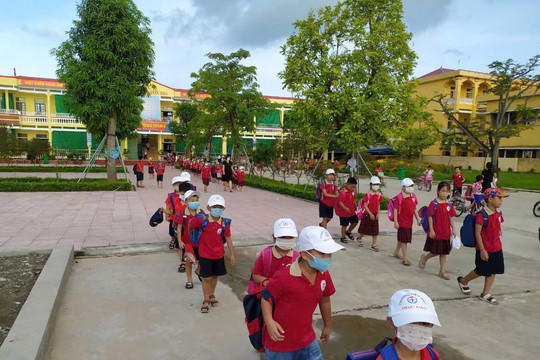 Ninh Bình: Sắp xếp hơn 1.400 trường học, bảo đảm không ảnh hưởng việc học của học sinh