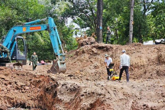 TP. Hồ Chí Minh: Phát hiện mộ tập thể có 9 hài cốt liệt sĩ tại công viên Lê Thị Riêng