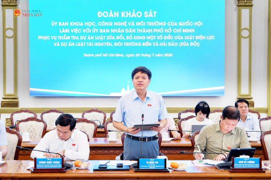 Đoàn khảo sát của Ủy ban Khoa học, Công nghệ và Môi trường làm việc với UBND TP. Hồ Chí Minh