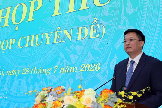 Nguyen Duc Tam elected Chairman of Quang Ngai provincial People's Committee