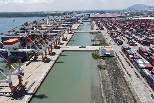 Ho Chi Minh City prioritises logistics infrastructure to raise direct import-export throughput above 80%