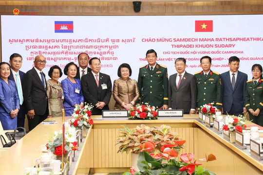 Chủ tịch Quốc hội Campuchia Samdech Khuon Sudary thăm Tập đoàn Viettel