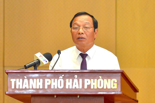 Thông qua 24 nghị quyết quan trọng