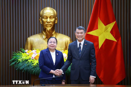 Thủ tướng Lê Minh Hưng tiếp Trưởng Ban Tổ chức Trung ương Đảng Nhân dân Cách mạng Lào