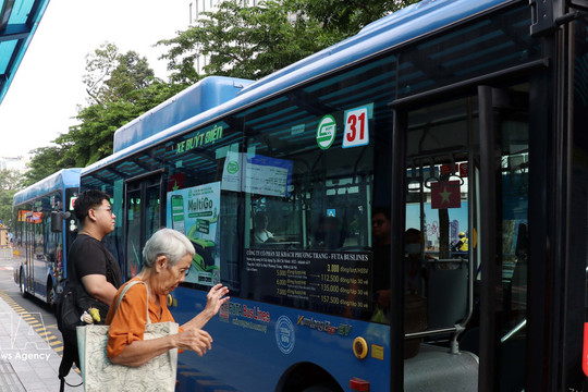 Ho Chi Minh City: Free bus fares drive increase in bus, metro ridership