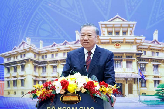 Foreign affairs must play pioneering role, provide sound advice, take prompt action: Top leader