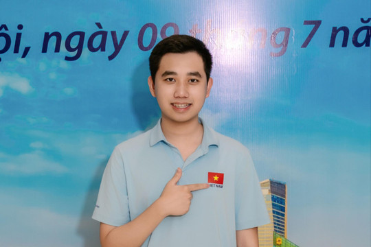 Chỉ tự học 2 giờ mỗi ngày, nam sinh Việt Nam giành Huy chương Vàng Olympic Toán quốc tế năm 2026