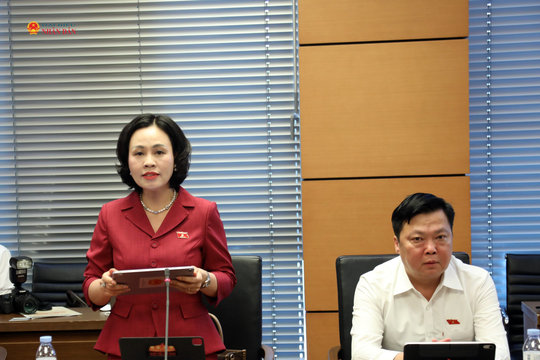 Hoàn thiện cơ chế quản lý thương mại điện tử xuyên biên giới trên nền tảng số