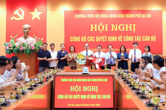 Thường trực HĐND thành phố Hà Nội công bố các quyết định về công tác cán bộ