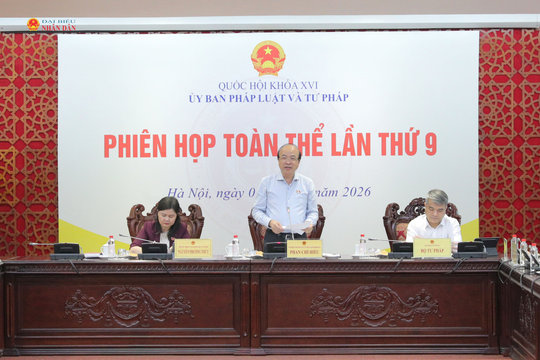 Ủy ban Pháp luật và Tư pháp thẩm tra dự án Luật Phát triển đô thị