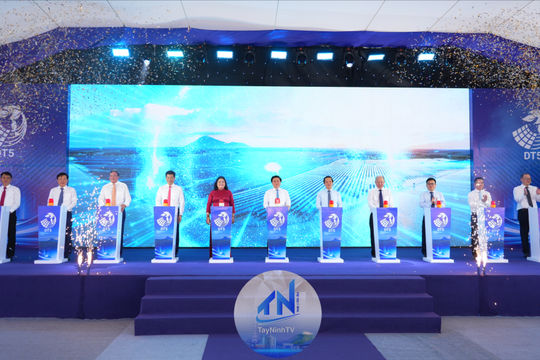 Tây Ninh: Khởi công dự án Nhà máy điện mặt trời Dầu Tiếng 5 với tổng mức đầu tư 7.774 tỷ đồng