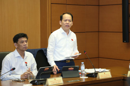 Sáng 5/8/2026: Thảo luận Tổ 9 (Đoàn ĐBQH các tỉnh: Hà Tĩnh, Lai Châu, Cần Thơ)