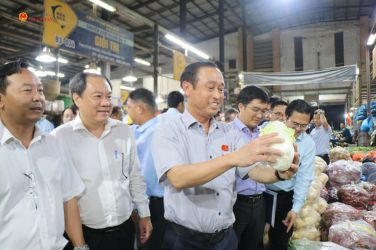 100% thực phẩm vào chợ đầu mối thành phố Hồ Chí Minh phải được kiểm soát