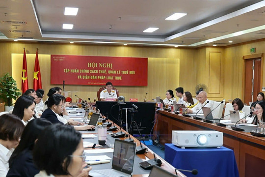 Diễn đàn pháp luật và nghiệp vụ quản lý thuế Công cụ hỗ trợ công chức thuế trong thực thi nhiệm vụ